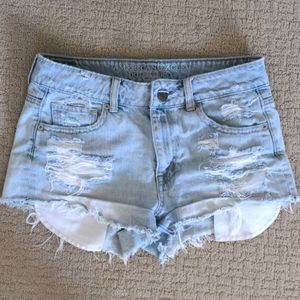 High Waisted Jean shorts Light Stain
